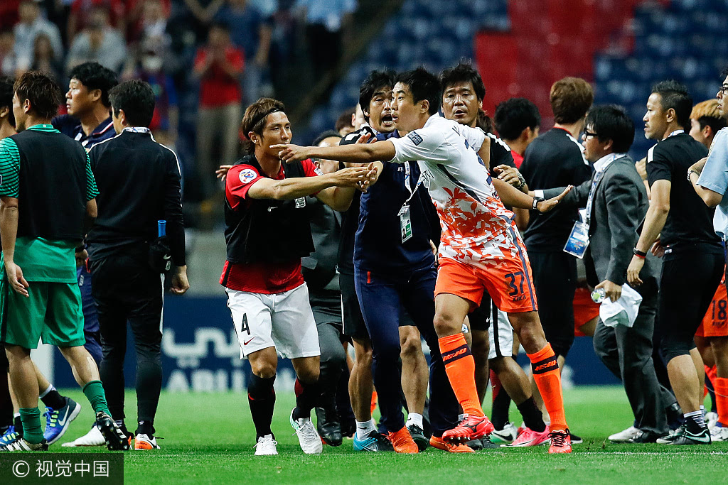 最新一场比赛呈现火爆场面! 最新一场比赛呈现火爆场面!