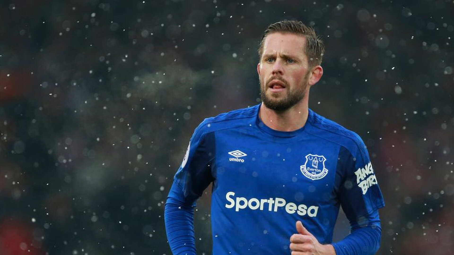 斯通斯一锤定音，秘鲁战术碾压喀麦隆显唯一性