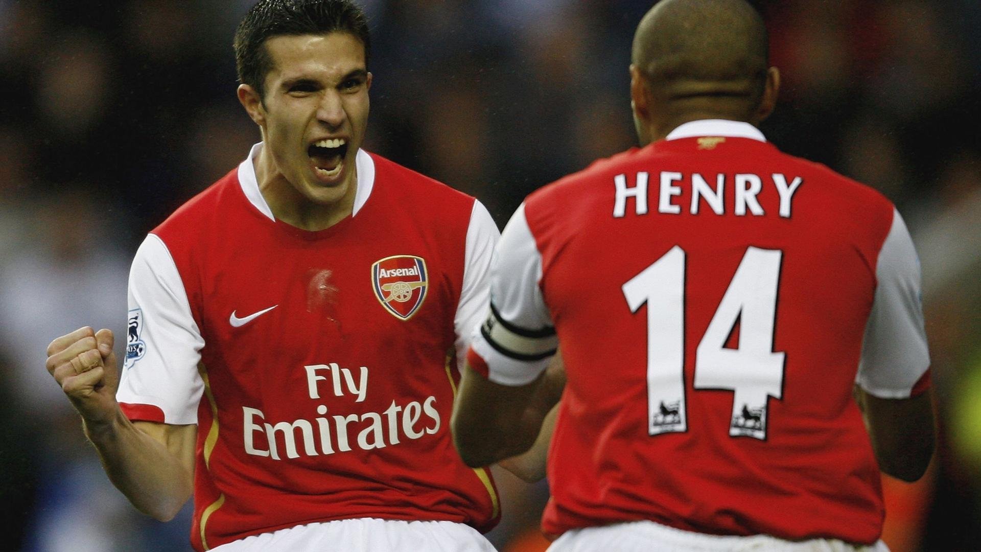 从基多到曼彻斯特,当本泽马在厄瓜多尔对阵曼城的想象中证明足球的唯一性